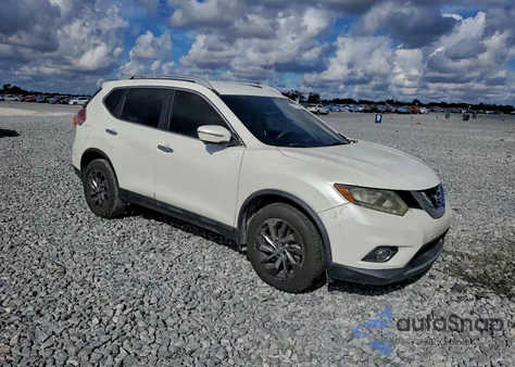 2015 Nissan Rogue S z USA, uszkodzony, nr VIN 5N1AT2MT7FC844051
